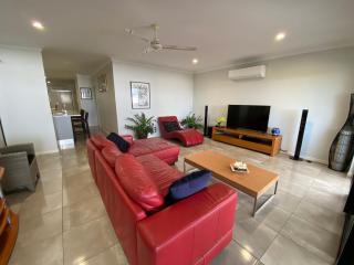Cooktown Harbour View Luxury Apartments - Cooktown - 7