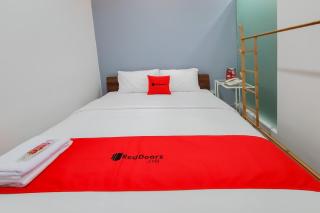 RedDoorz Plus @ Batutulis Bogor - Bogor - 9