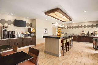 La Quinta Inn & Suites by Wyndham Richmond-Midlothian - Midlothian - 4