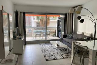 app Le Rocazur avec piscine et parking en bord de mer à 500M du centre ville - 2