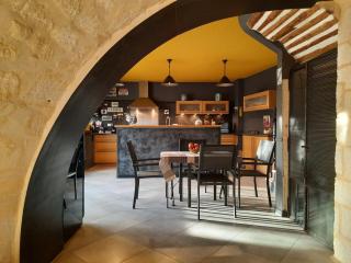 Mas" La Maison de mon Père " Proche AVIGNON à PUJAUT - Pujaut - 1