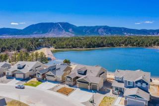 Large Brand-New Home Close to Lake & Mountains - Monument - 7