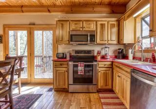 Santas Lakehouse, Arcade Game, Hot Tub, 685 FREE tickets each paid day!!! - 8