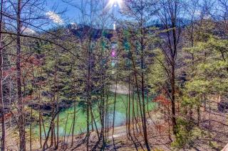 Santas Lakehouse, Arcade Game, Hot Tub, 1089 FREE tickets each paid day, Dollywood and More - Sevierville - 7