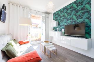 Cosy 1 Bdr near Garibaldi Square - Top Floor & AC - 0