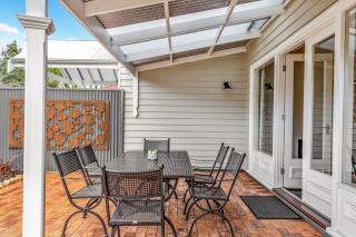 Grandview Accommodation - The Elm Tree Apartments - Mount Barker - 7
