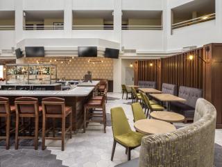 Holiday Inn Montreal Longueuil by IHG - Longueuil - 4