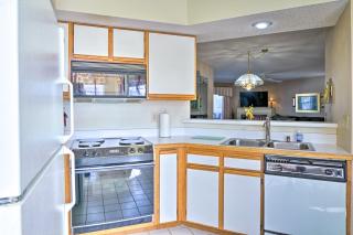 Cozy Branson Resort Condo - 3 Mi to 76 Strip! - 7