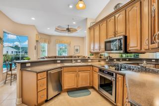 Coconut Dreams - Palm Coast - 3