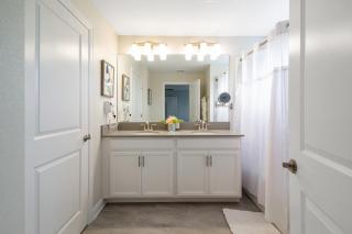 Family home located in a luxurious resort - 5