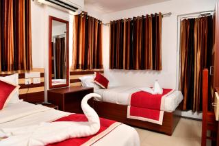 Puthens Capitol Inn - Ernakulam - 4
