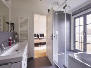 Reetland am Meer - Luxus Reetdachvilla mit 3 Schlafzimmern, Sauna und Kamin E17 - 1