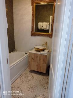 JMR Royal -Luxury Rooms & Private Sauna - 2