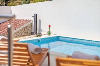 Holiday house Ana with a private heated swimming pool - Žrnovnica - 7