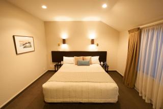 Hurley's of Queenstown - 4