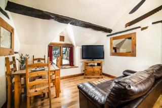 Nant Ucha Farm - Acrefair - 3