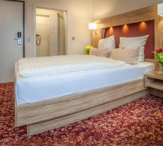 City Hotel - 2