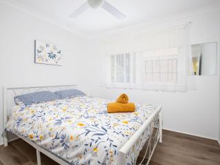 Burra Days I Pet Friendly I 10 mins Walk to the Beach - 3