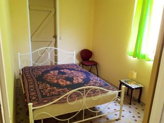 Maison charmante à Sainte-Anne avec grand jardin clôturé - 1