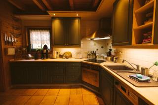 Malerisches Holzhaus "Coco" mit Kamin, Sauna und eigenem Garten - Kleinfischlingen - 4
