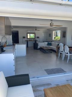 Coco Beach - Baie Nettle - 4