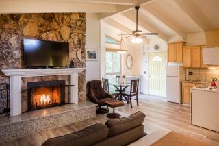 Andril Fireplace Cottages - Pacific Grove - 5