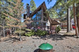 Munds Park Cabin with Fire Pit and Wraparound Porch! - Munds Park - 9