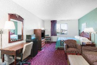 Super 8 by Wyndham Kennett - Kennett - 2