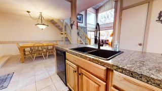 Summit 110 Apartment - Mammoth Lakes - 1