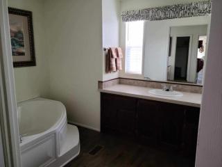 The Villa - Amazingly Comfortable King Beds - 2