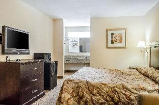 Rodeway Inn - 2