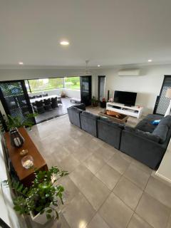 Cooktown Harbour View Luxury Apartments - Cooktown - 9