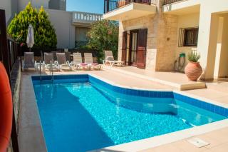 Villa Darmarohori Homeleader - 9