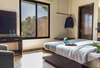 LOKAL Rooms x Shahrah-e-Faisal (PECHS) - Karachi - 2