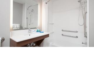 Holiday Inn Express Quantico - Stafford by IHG - Stafford - 1