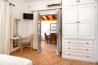 Villa by Hotel Thira - Fira - 2