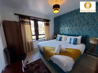 4 Bedroom Apartment By Sensational Stay Short Lets & Serviced Accommodation, Aberdeen , Roslin Street With Free Wi-fi & Netflix - 1