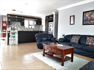 Surfers Paradise - Jeffreys Bay - 1