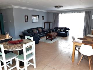 Surfers Paradise - Jeffreys Bay - 8