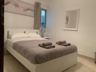 Large apartment close to rocky beach MCRE1-1 - 8
