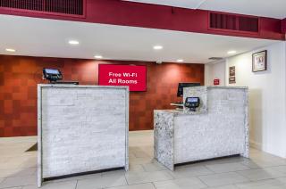 Red Roof Inn PLUS+ Wichita East - Wichita - 6