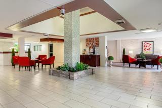 Red Roof Inn PLUS+ Wichita East - Wichita - 3