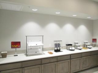 Merica Inn & Suites - 9