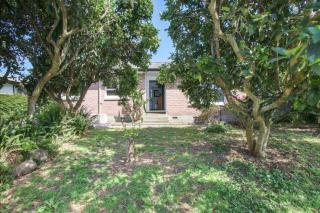 Mama and Papa's - Havelock North Holiday Home - 0