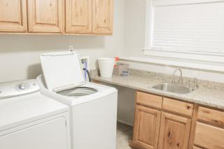 Family Friendly Home - Utah Valley Sanctuary - Orem - 4