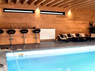Luscious Holiday Home Pool & Sauna - Robertville - 4