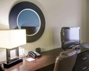 Comfort Suites Bastrop - 4