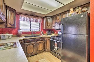 Parowan Escape with 2 Game Rooms, Deck and Yard! - Parowan - 2