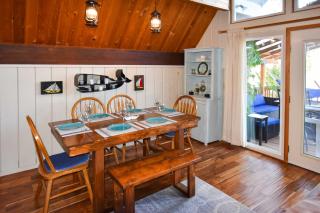 Unique Camano Cabin with Mountain and Water Views - Camano - 4
