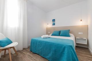 Apartamentos Playa Canutells - Mahón - 3